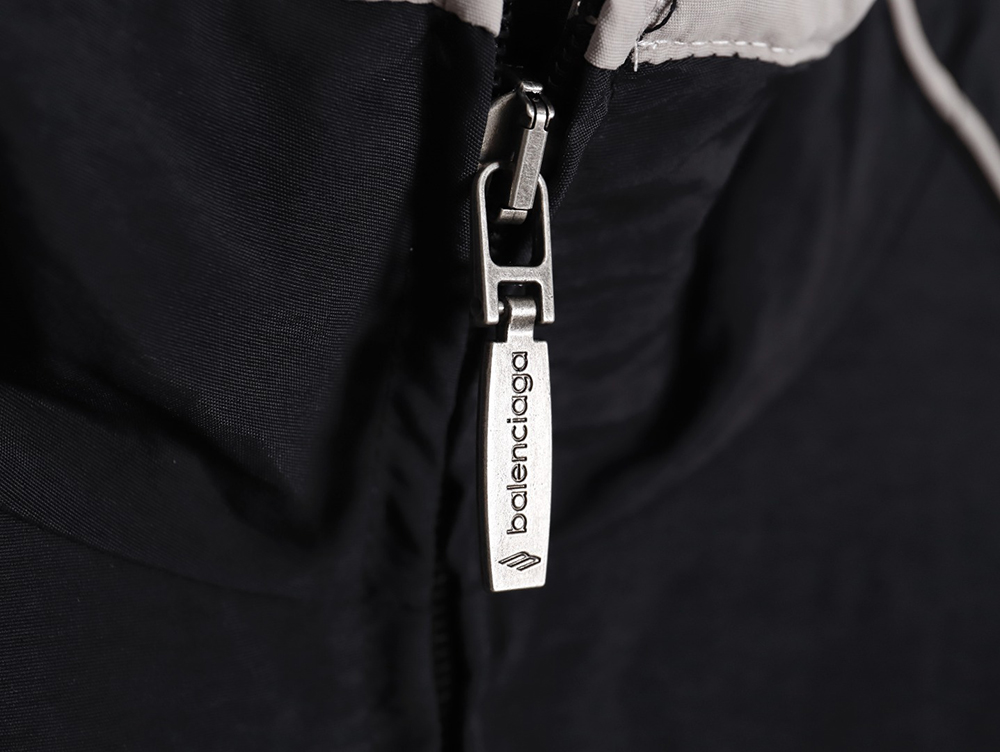 Balenciaga 23FW double-layer stitching embroidered letter jacket
