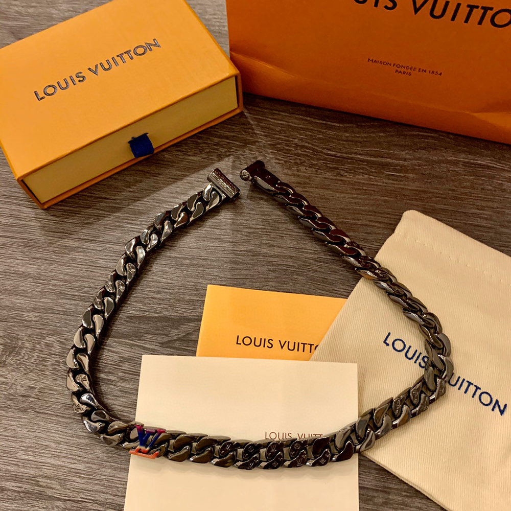 Louis Vuitton Necklaces EN1854