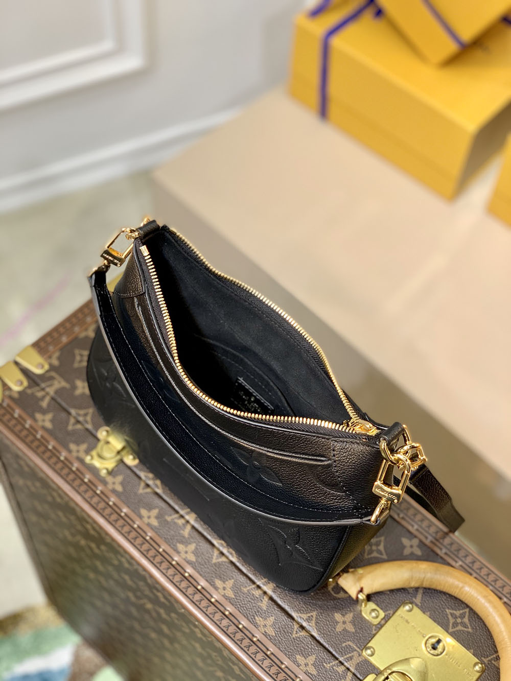 Louis Vuitton Bags M46002 22*14*9cm