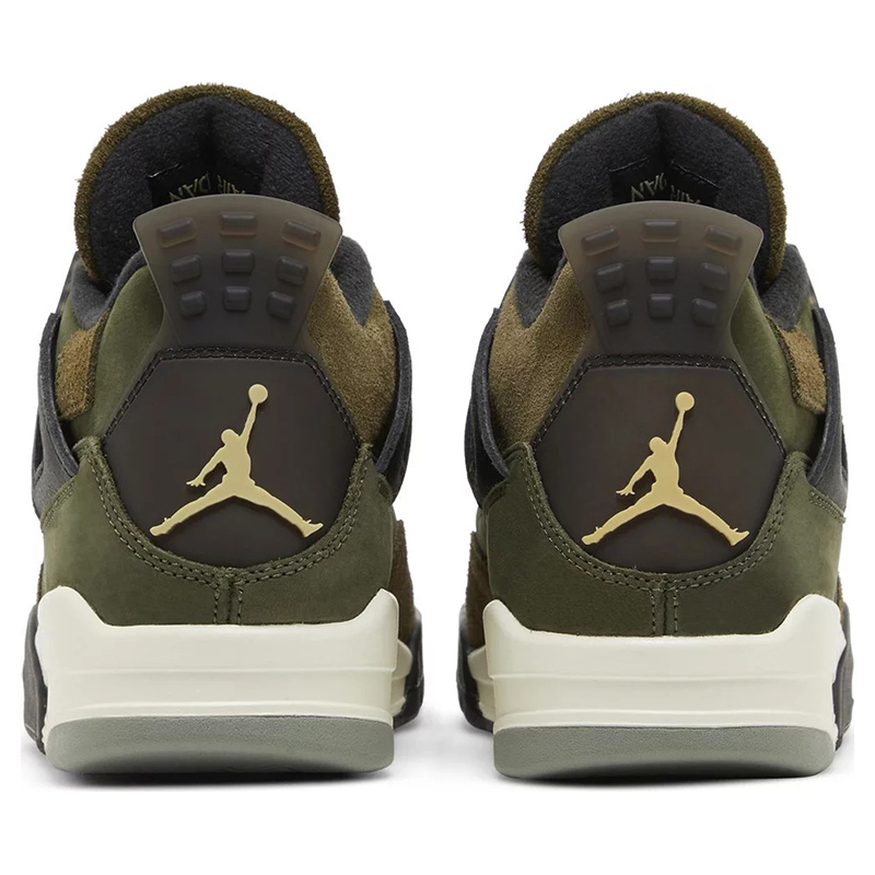 Air Jordan 4 Retro SE