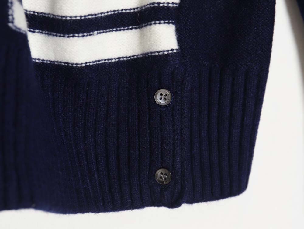 TB THOM BROWNE\THOM BROWNE TB 23ss new season product four stripes round neck pullover sweater_CM_1