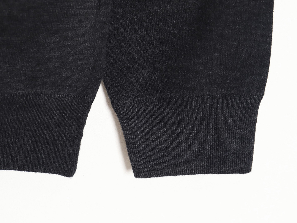 Louis Vuitton logo print crew neck sweater