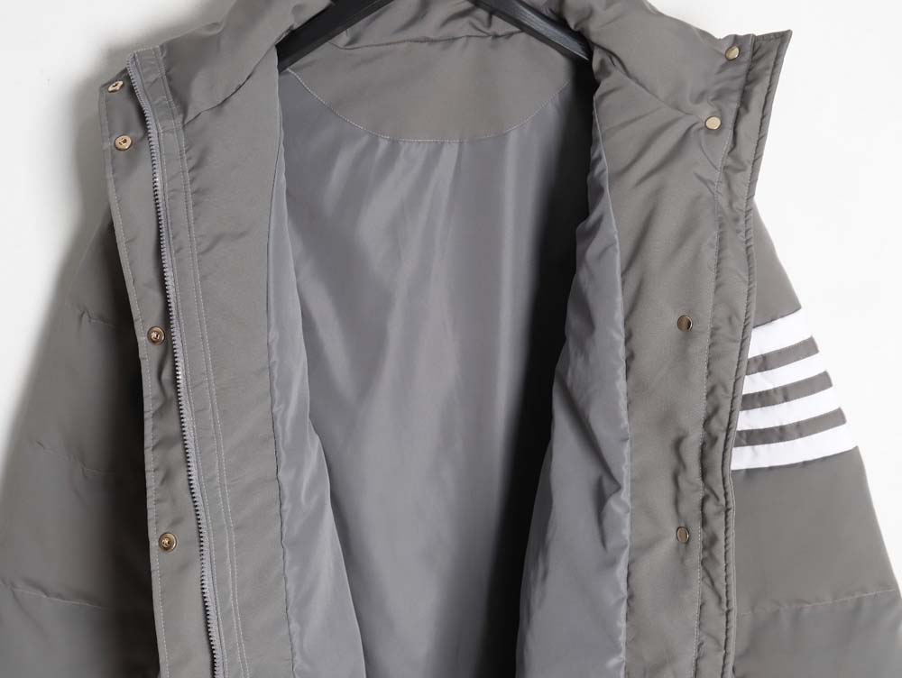 Thom Browne TB 23FW four-bar puppy long down jacket_CM_1