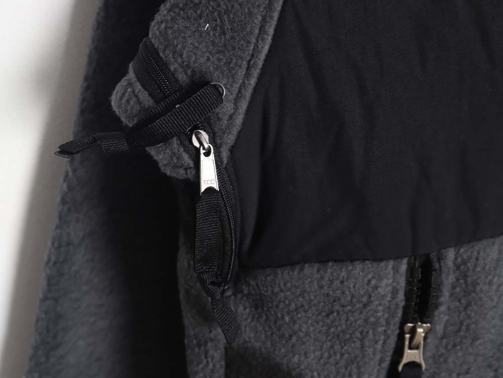 The North Face x KAWS North Face joint model FW23 1995 Denali Logo printed color block zipper fleece long-sleeved jacket_CM_1
