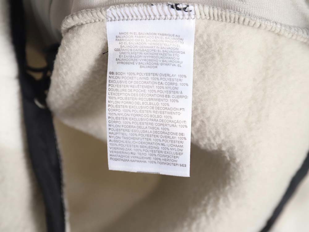 The North Face x KAWS North Face joint model FW23 1995 Denali Logo printed color block zipper fleece long-sleeved jacket