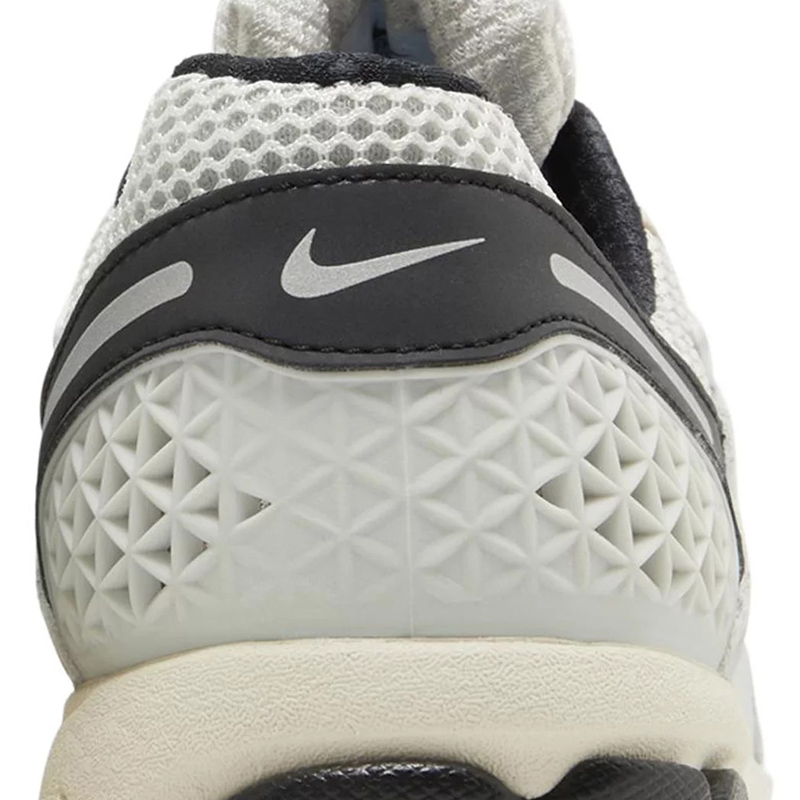 Air Zoom Vomero 5 'Supersonic'