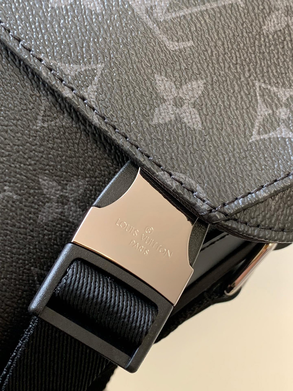 Louis Vuitton Bags M40511 32*23*9cm