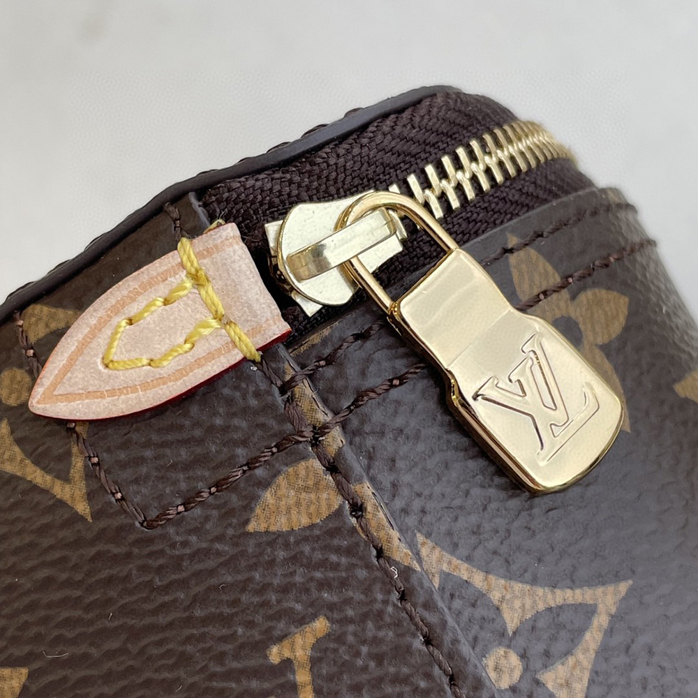 Louis Vuitton Bags M43688 17*8.5*9.5cm