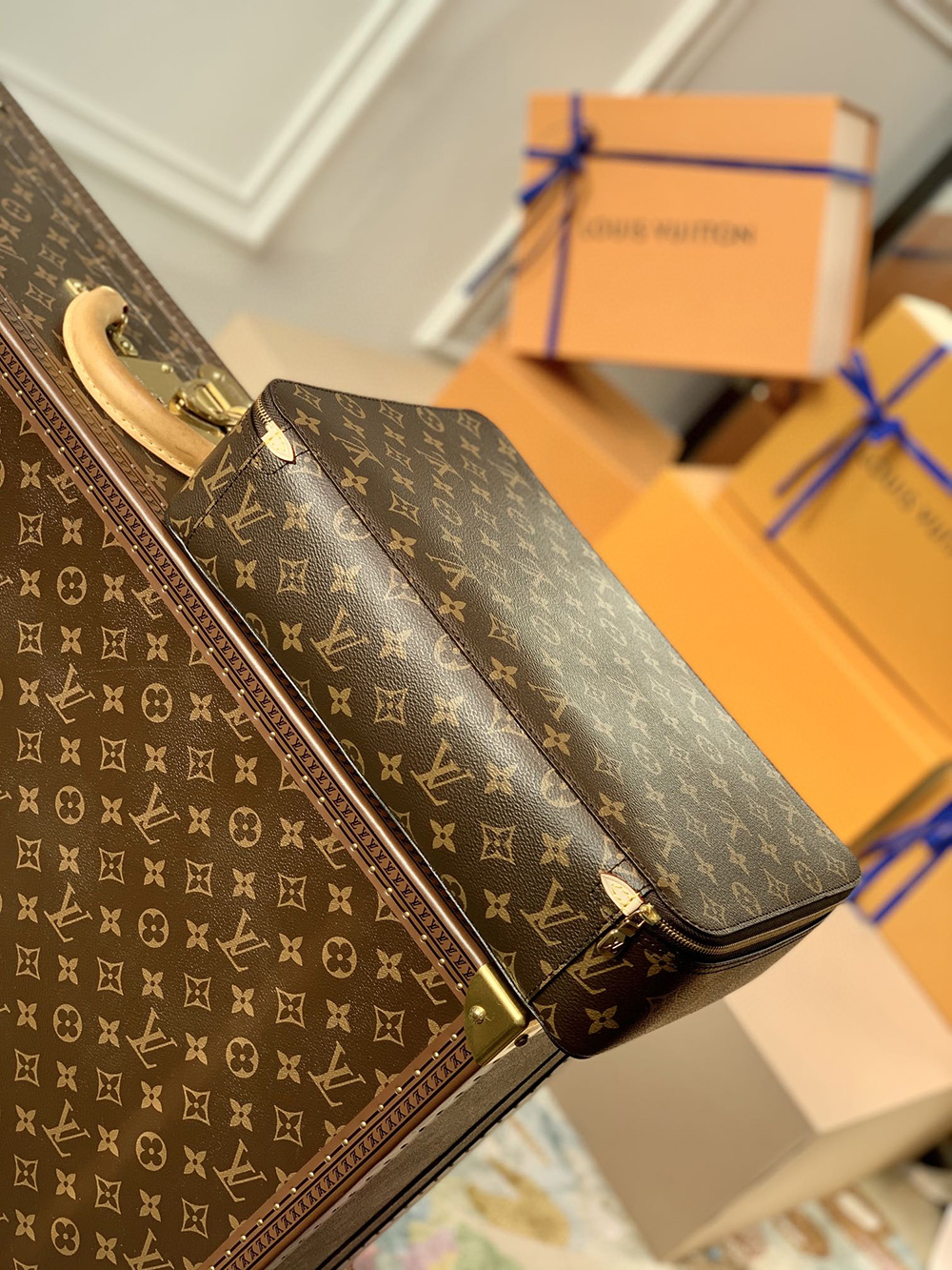 Louis Vuitton Bags M43690 34*22*8.5cm
