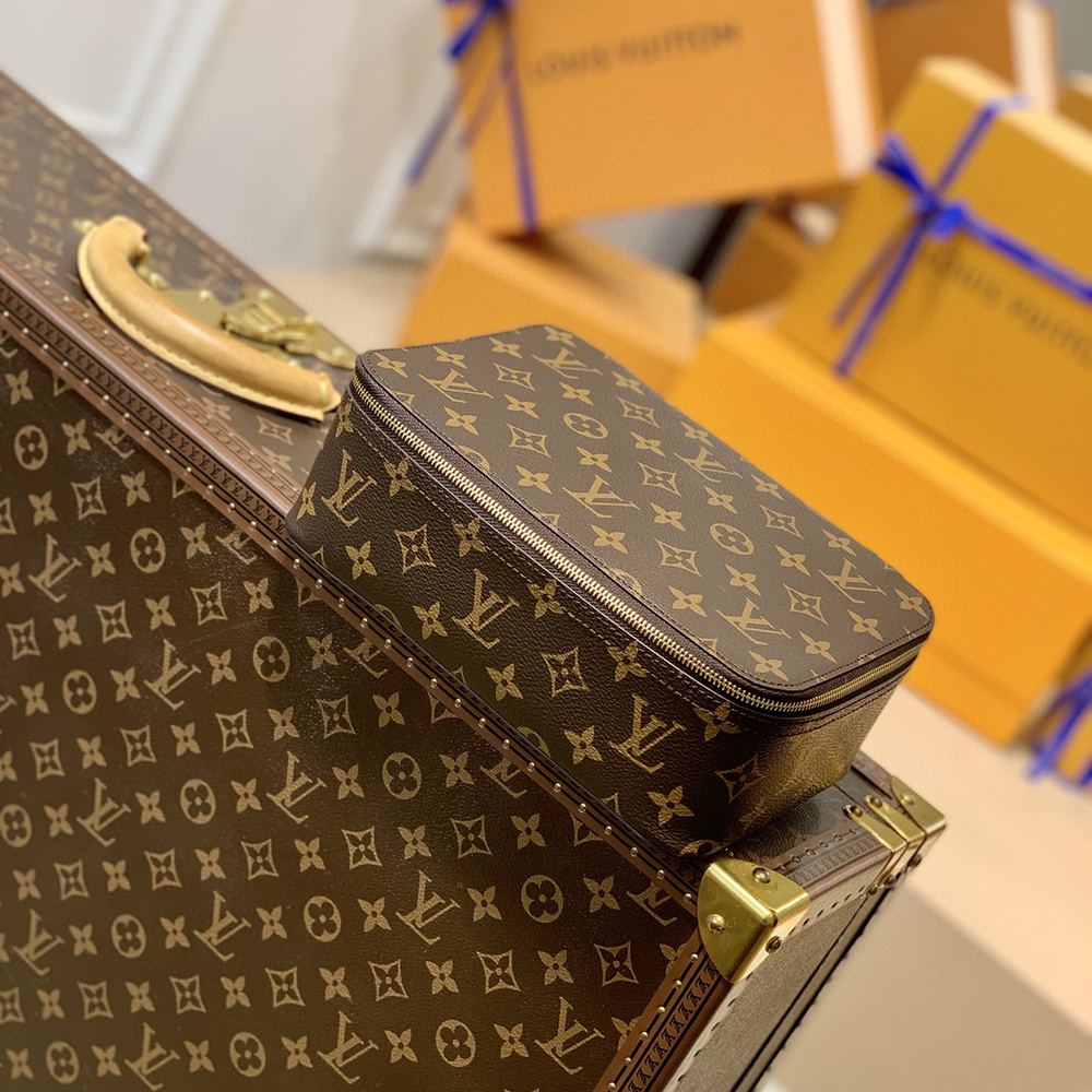 Louis Vuitton Bags M43689 22.4*8.5*14cm