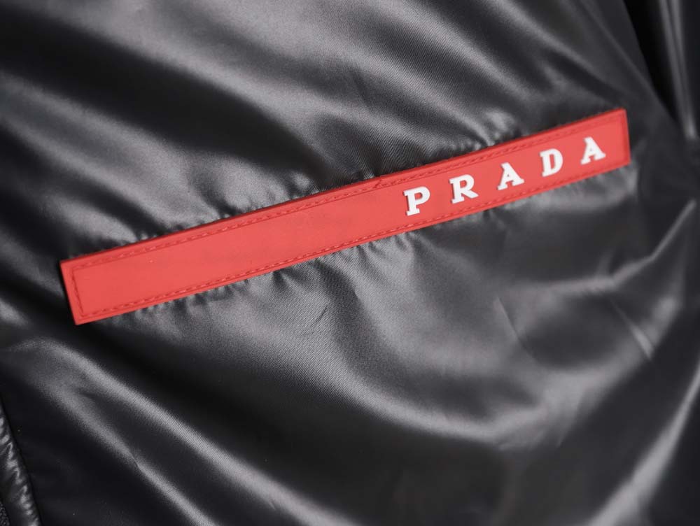 Prada 23Fw red striped cotton jacket_CM_1