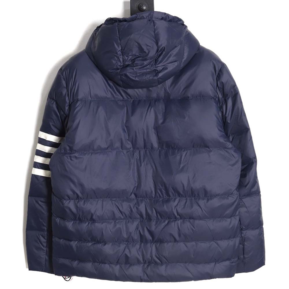 Thom Browne Thom Browne four-stripe short hooded down jacket