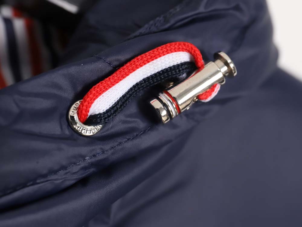 Thom Browne Thom Browne four-stripe short hooded down jacket