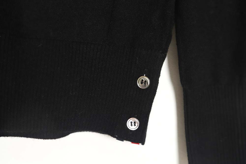 THOM BROWNE TB 23FW fine wool cardigan (black)