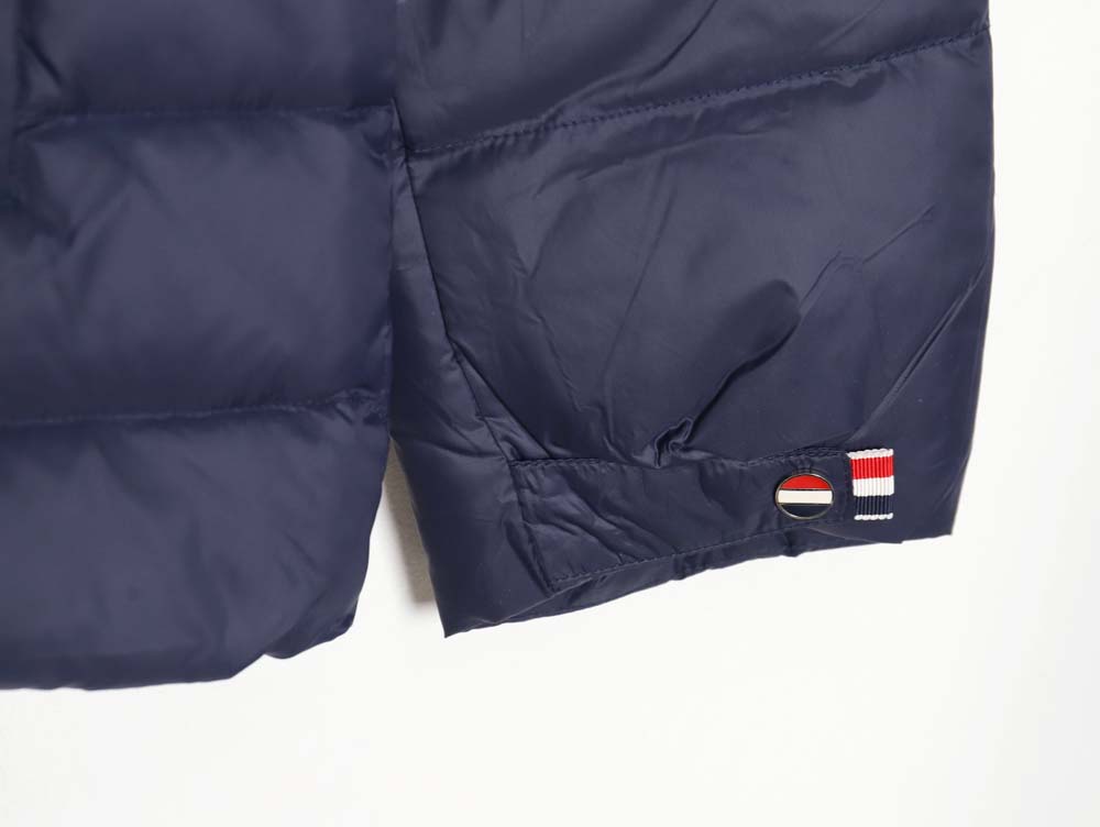 Thom Browne Thom Browne four-stripe short hooded down jacket