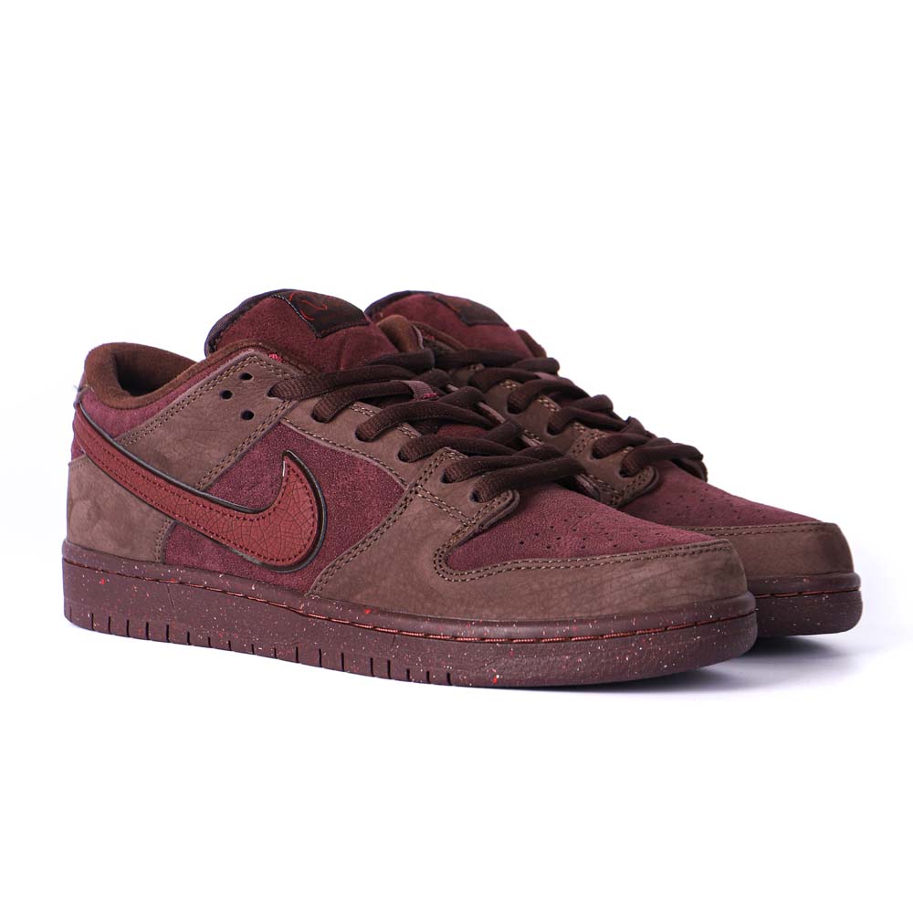 Dunk Low Premium SB ''City of Love Collection - Burgundy Crush''