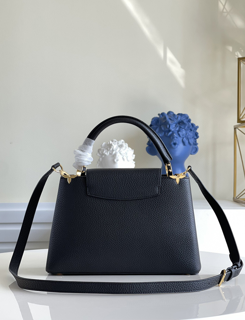 Louis Vuitton Bags M54663
