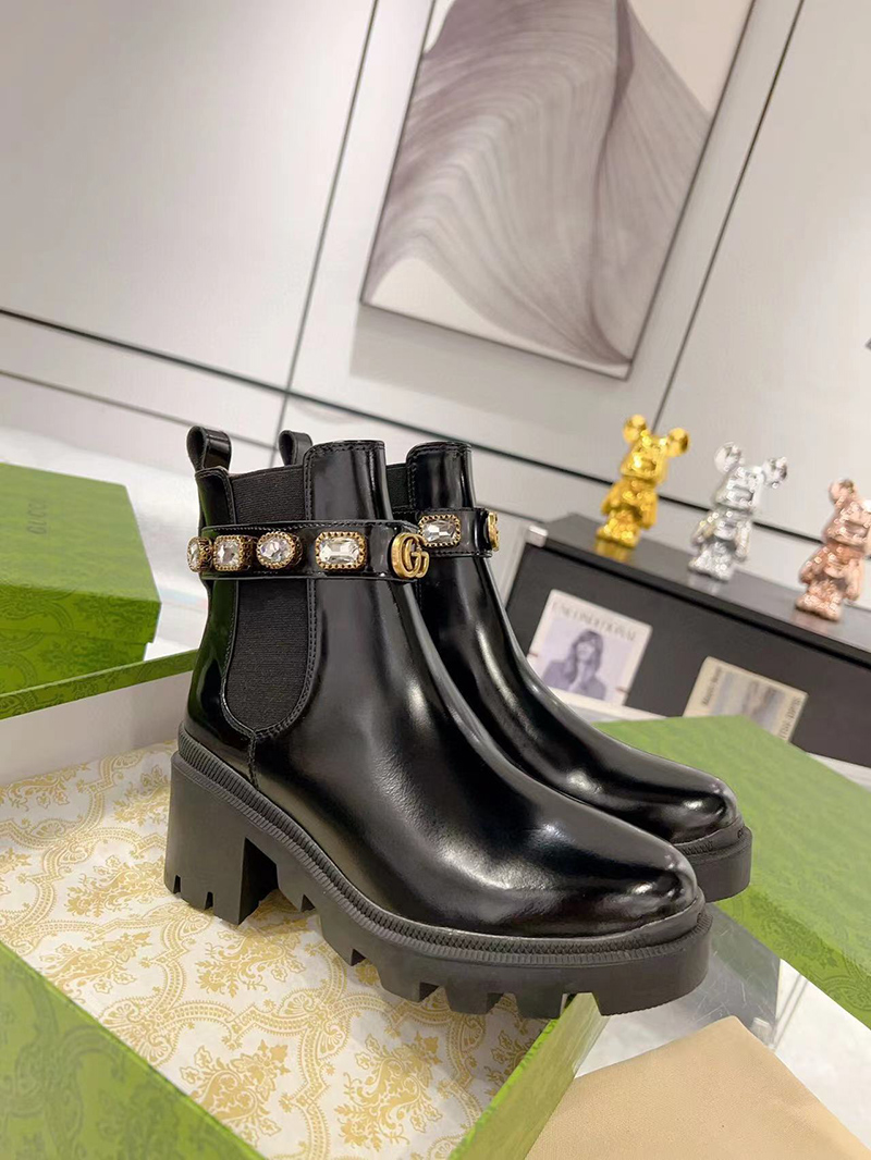 GUCCI LEATHER ANKLE BOOT WITH BELT