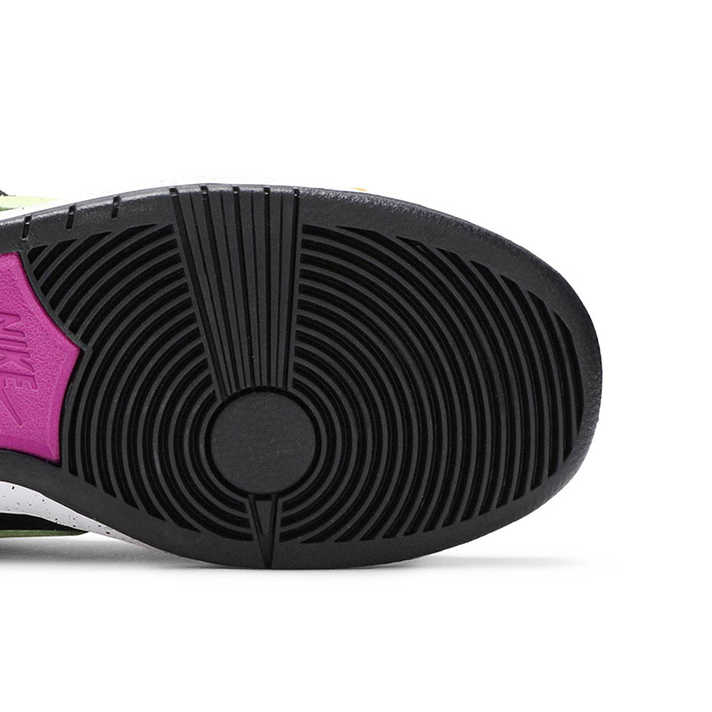 DUNK LOW PRO SB ''RED PLUM''