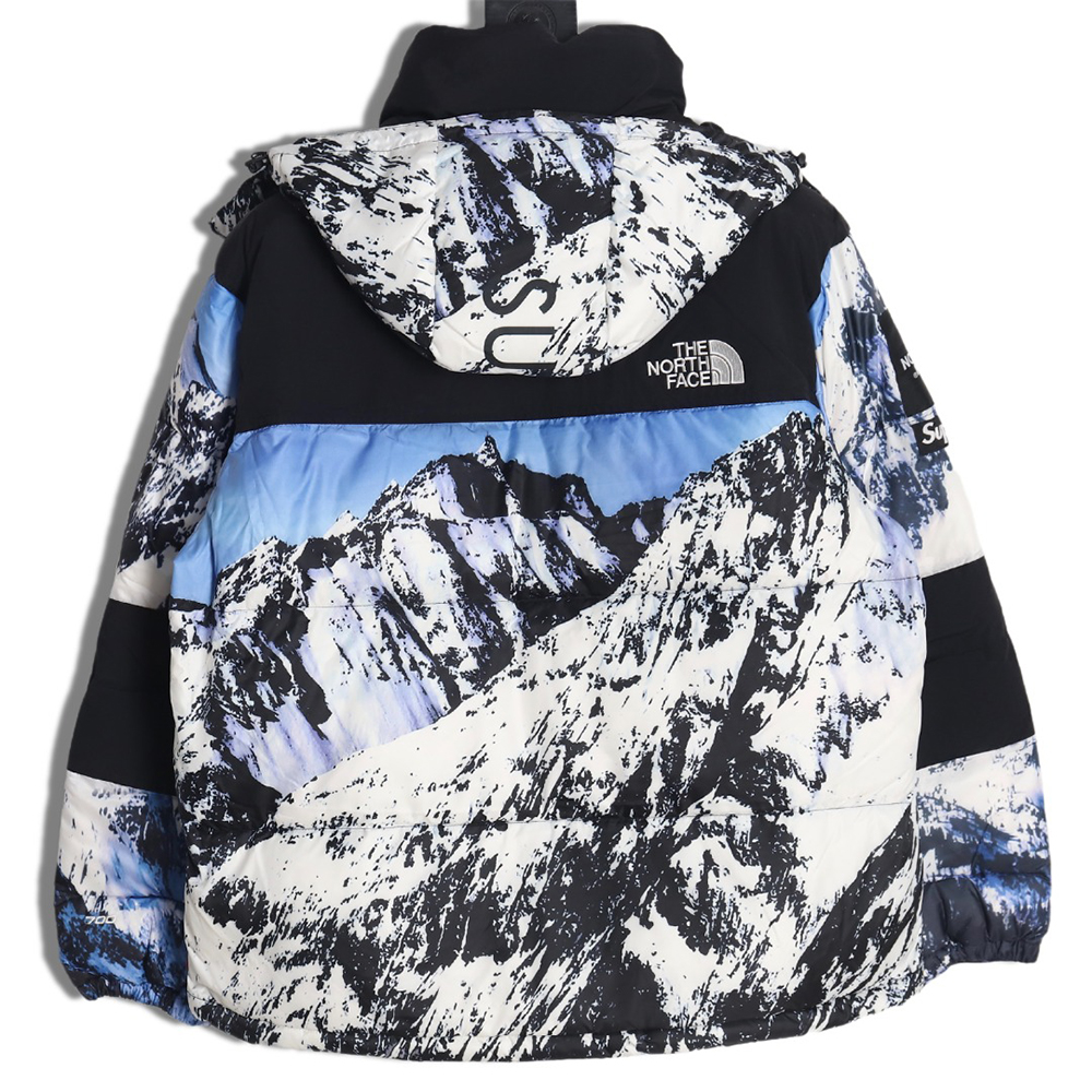 The North Face x Supreme 17FW Snow Mountain Down Jacket