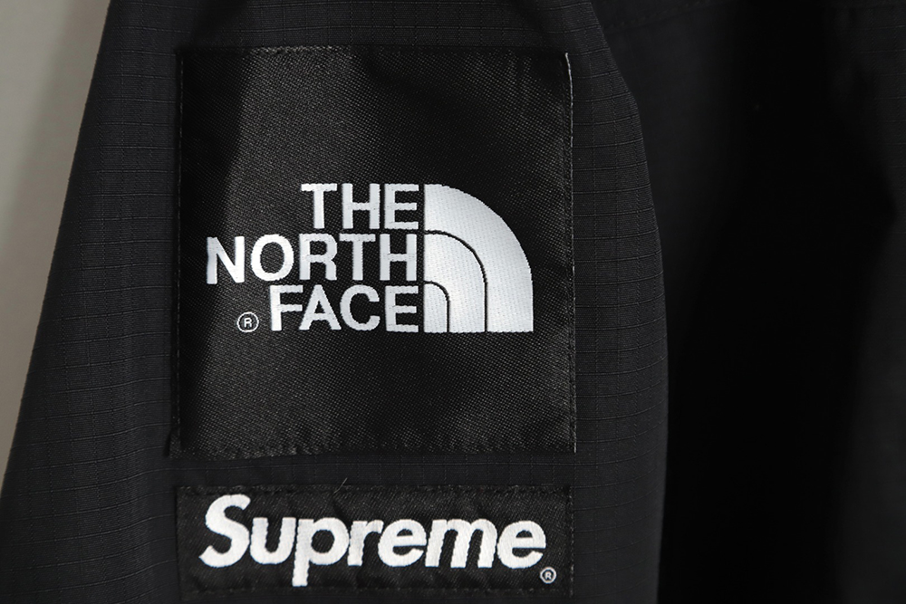 The North Face x Supreme Color Block Long Sleeve Hooded Jacket