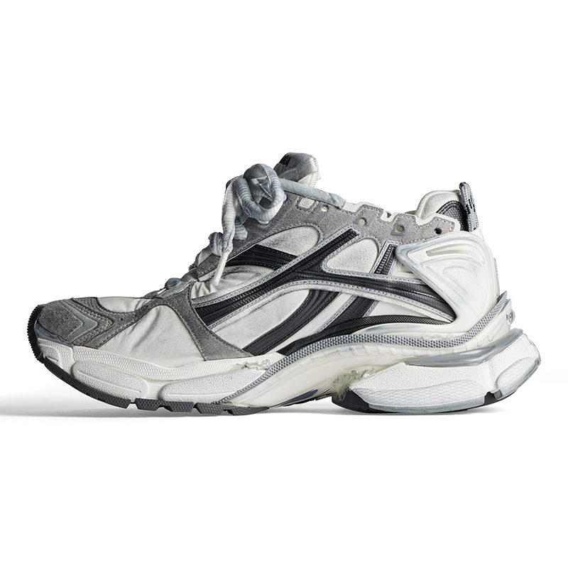 BALENCIAGA MEN'S RUNNER SNEAKER IN GREY