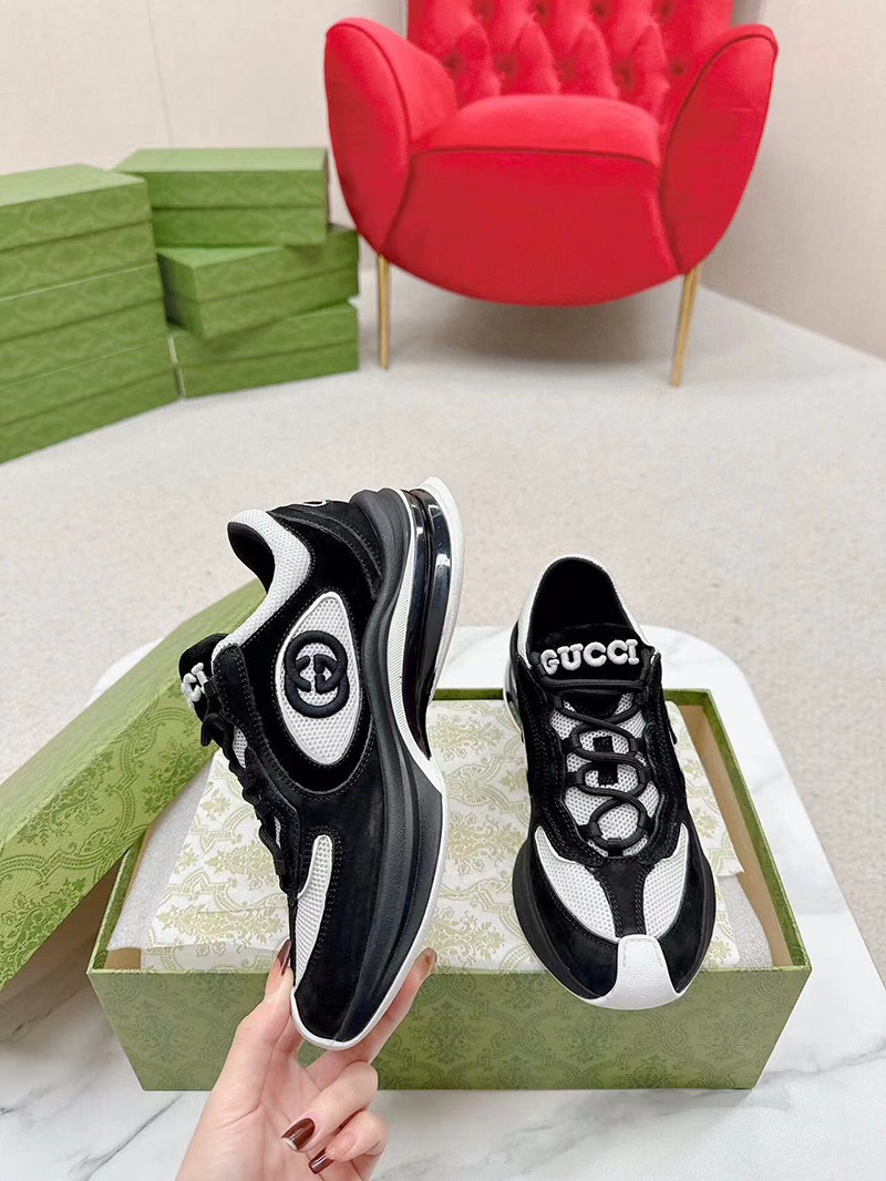 Gucci Run sneaker in black suede