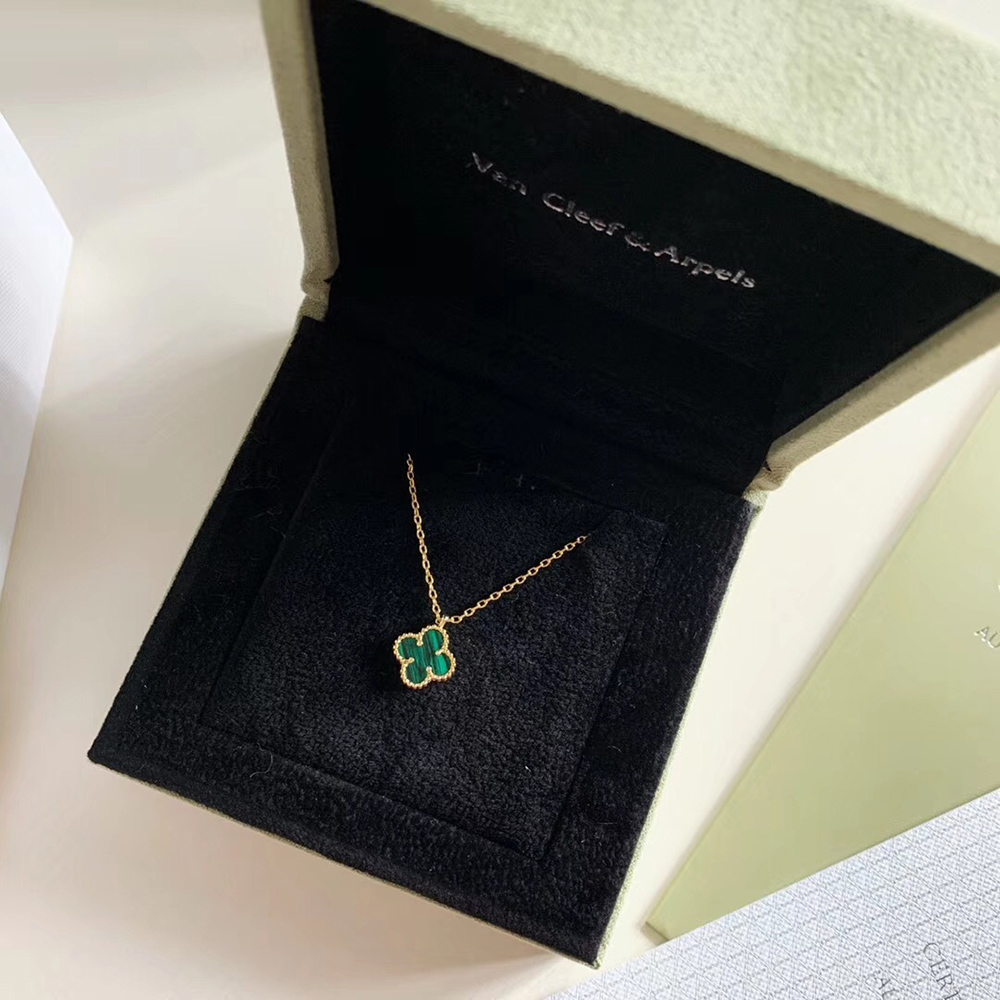 Van Cleef & Arpels Jewelry Necklaces DF605985