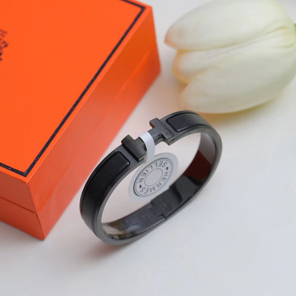 HERMES Clic H bracelet