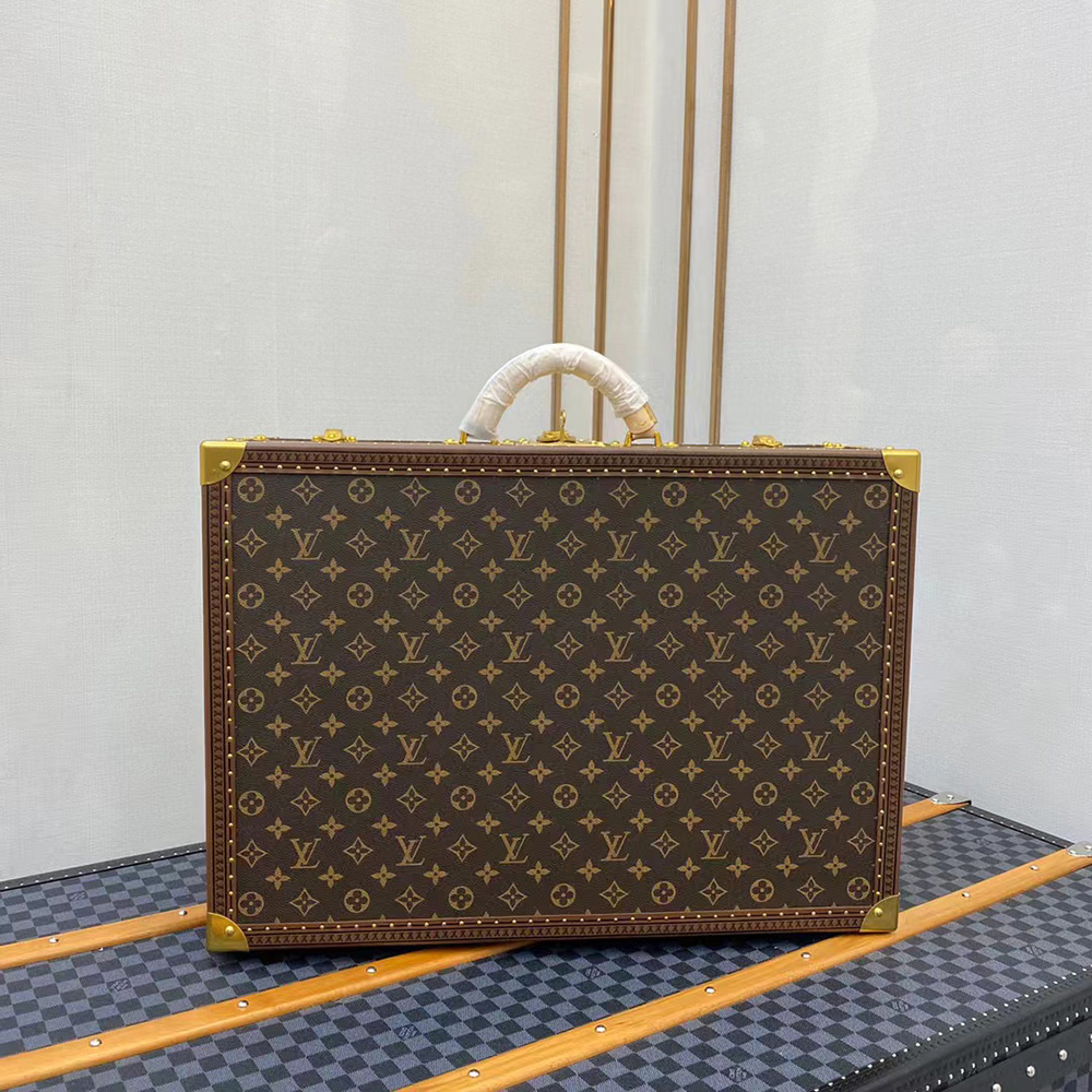 Louis Vuitton Bags M21325