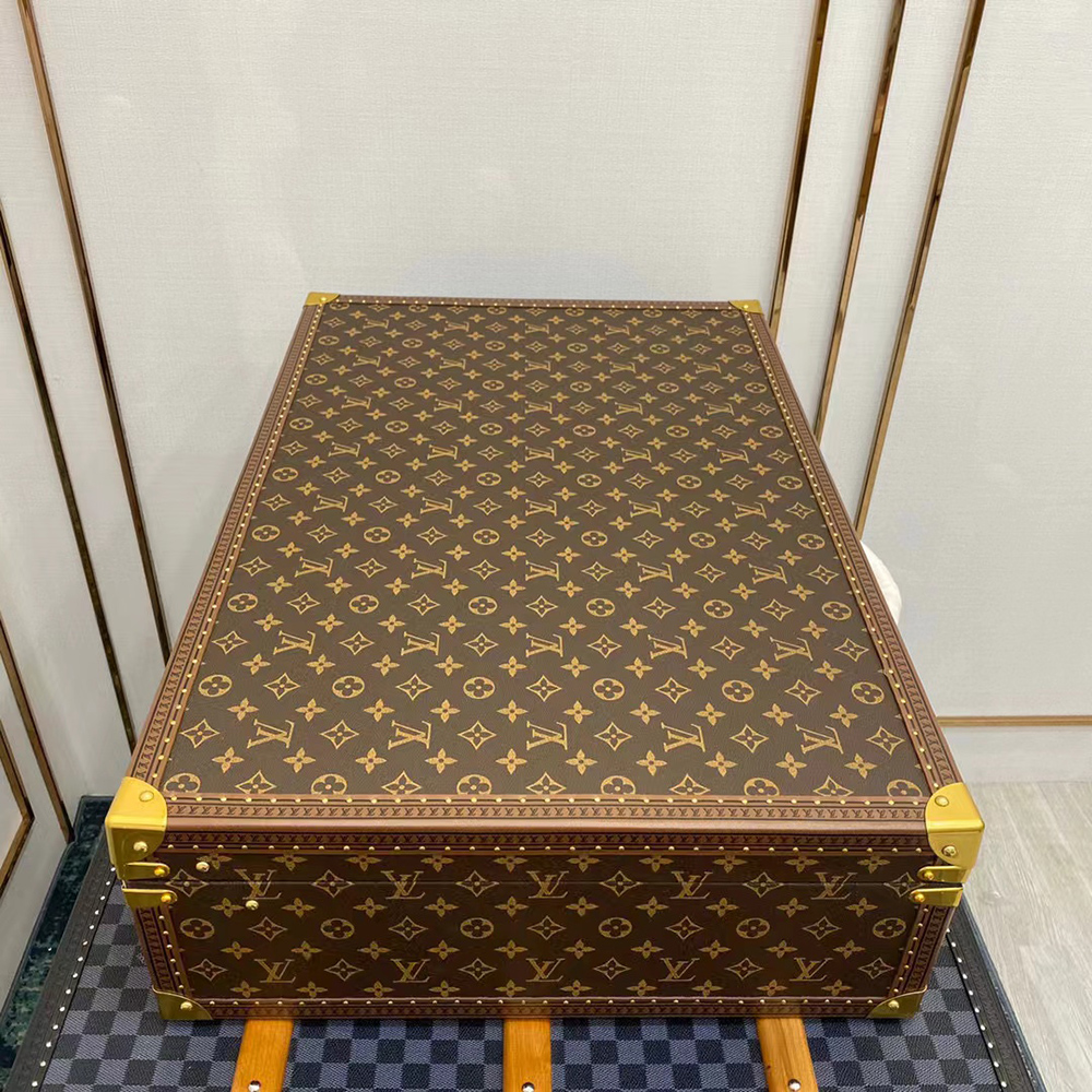 Louis Vuitton Bags M21325
