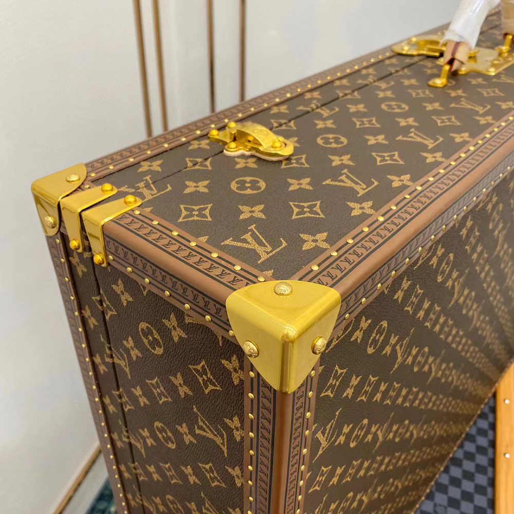 Louis Vuitton Bags M21325