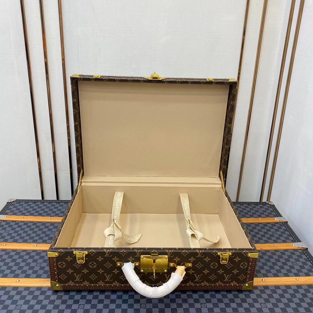 Louis Vuitton Bags M21325