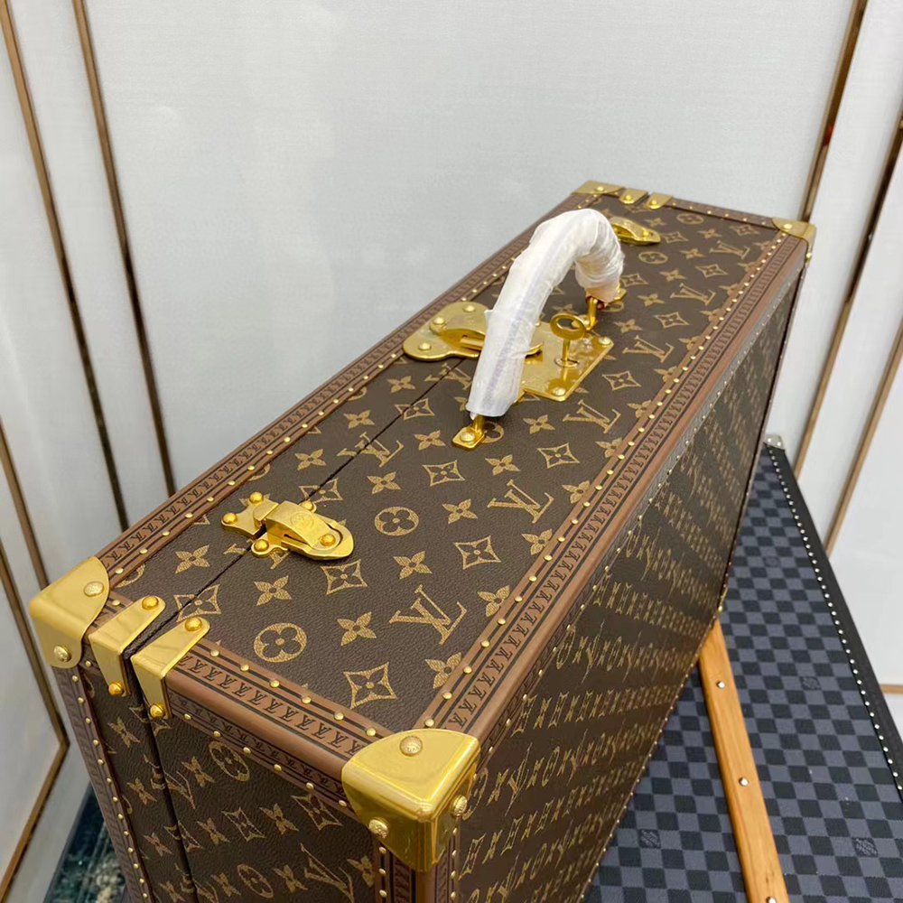 Louis Vuitton Bags M21325