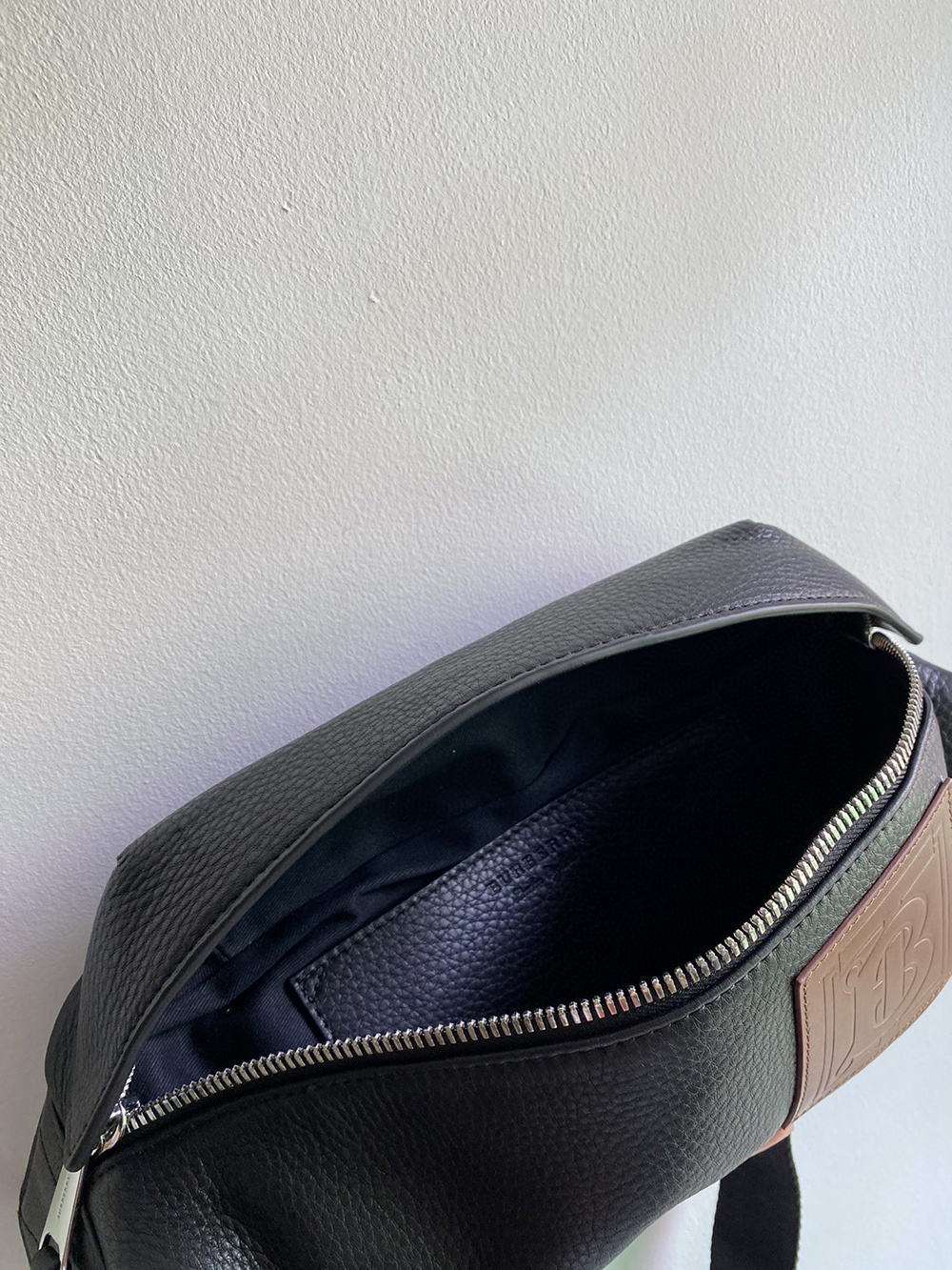 Burberry Bags 450678 25*7*14cm