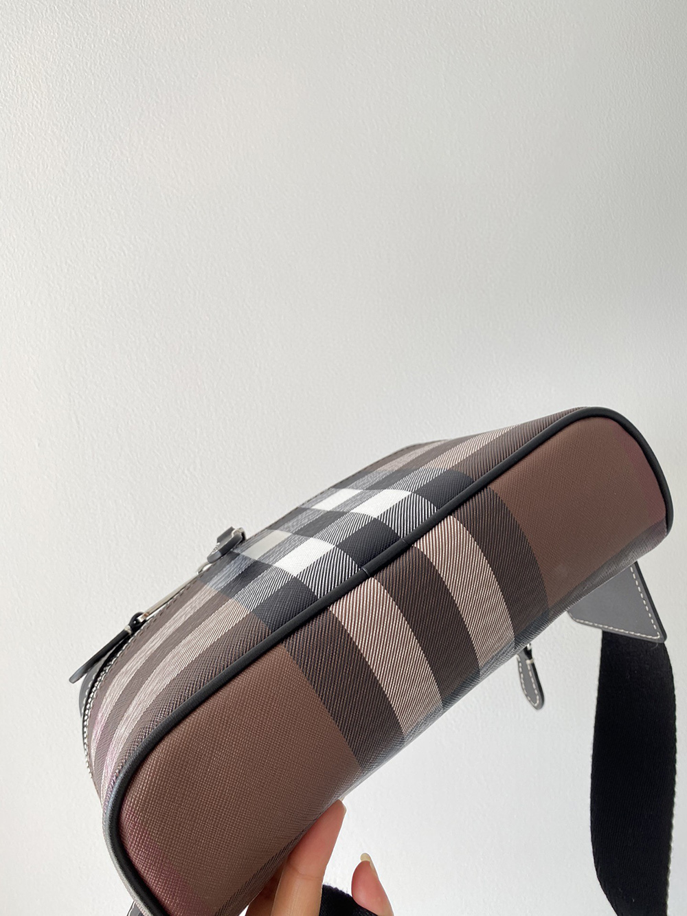 Burberry Bags 450678 25*7*14cm