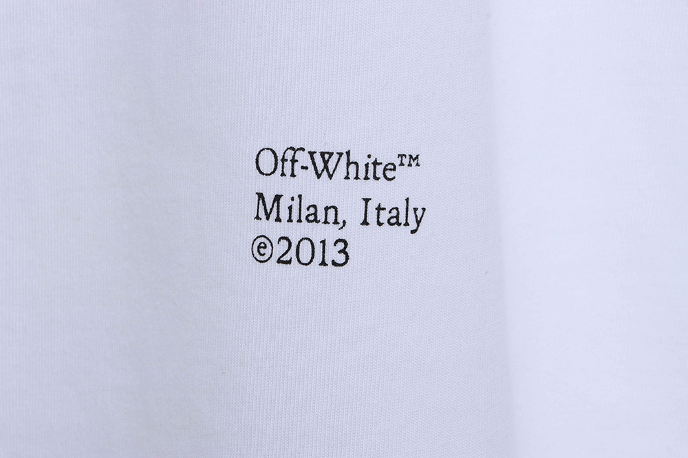 OFF-WHITE Caravaggio black and white religious short sleeves