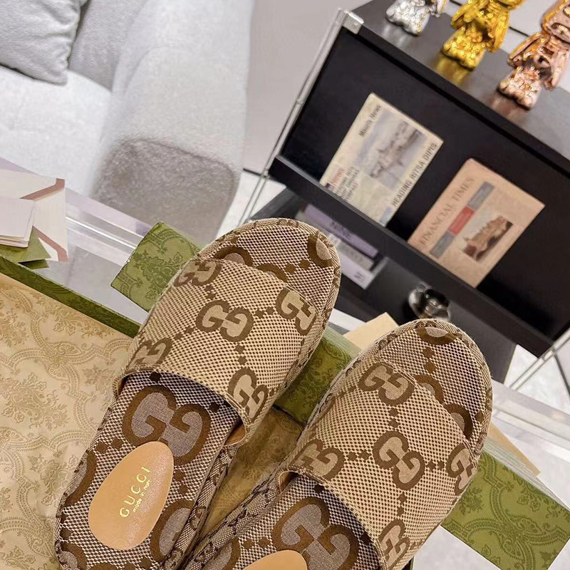 GUCCI WOMEN''S PLATFORM SLIDE SANDAL