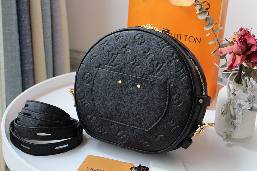 Louis Vuitton Bags M45167 20*22.5*8cm
