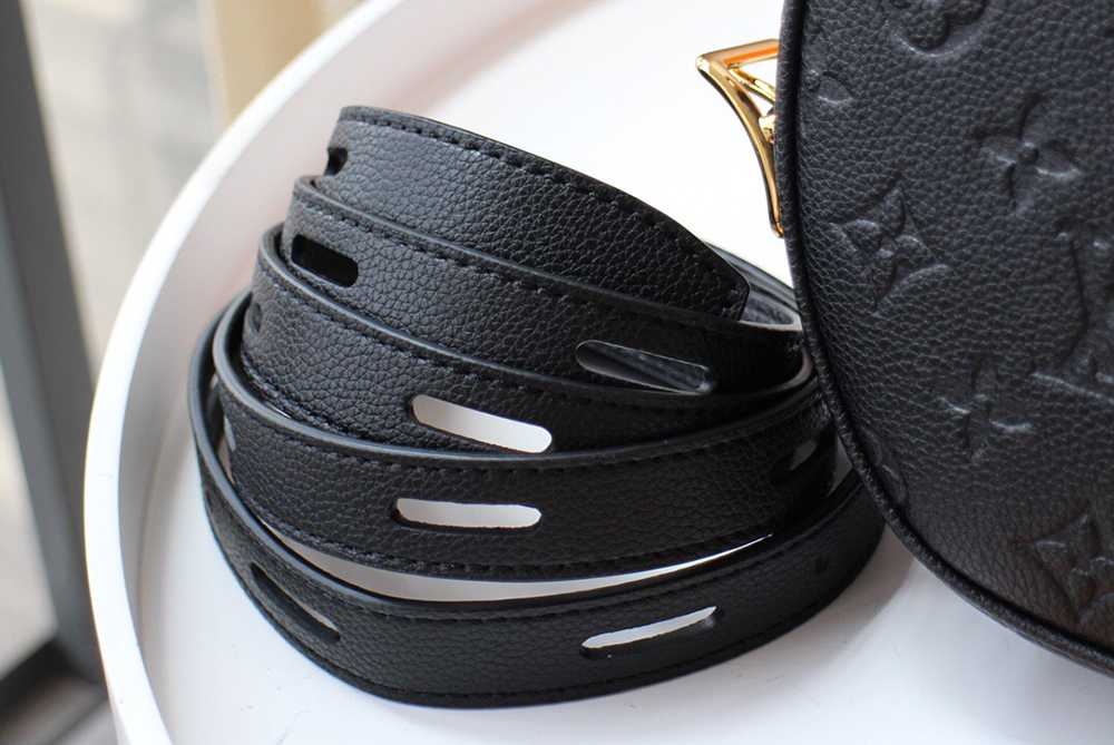 Louis Vuitton Bags M45167 20*22.5*8cm
