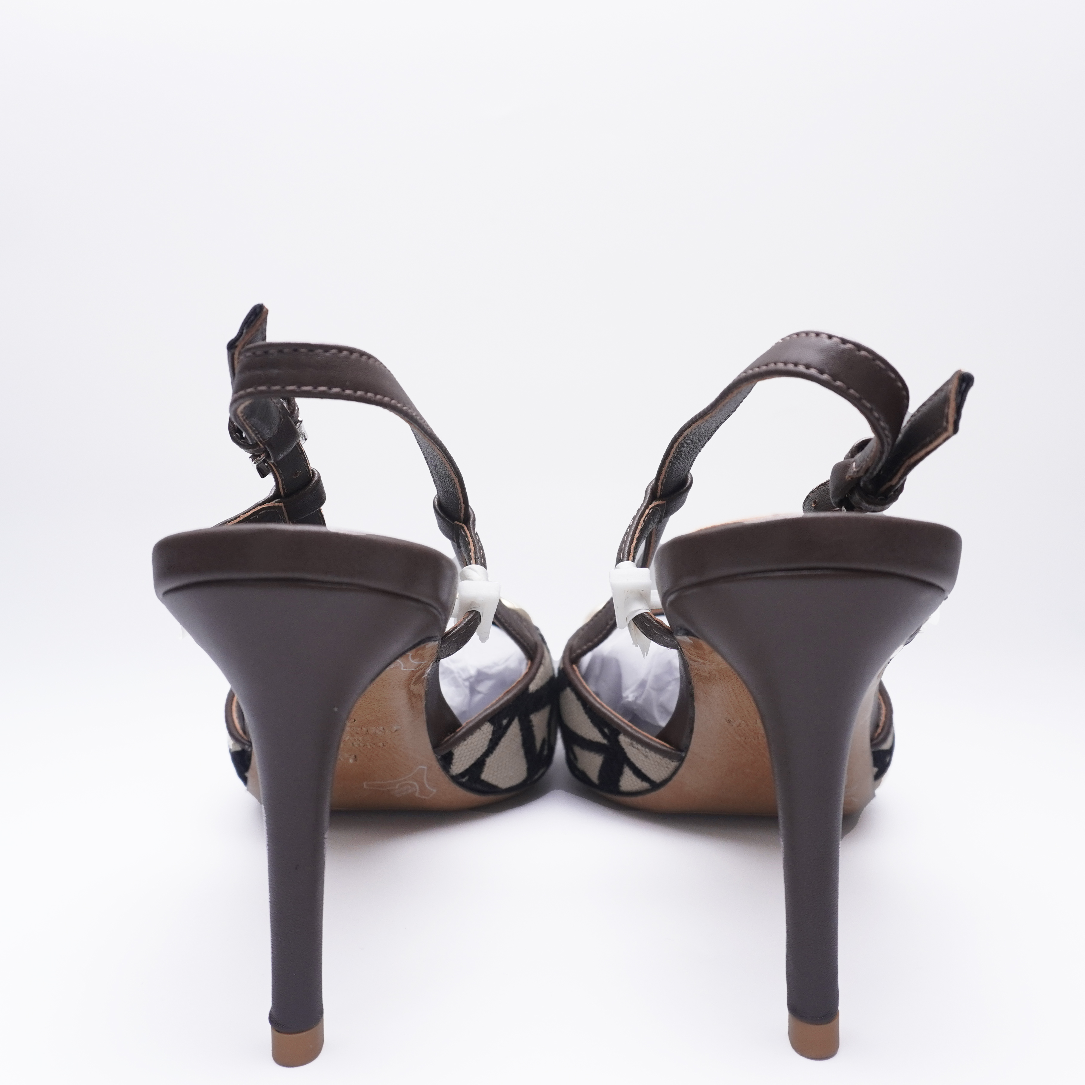 VALENTINO GARAVANI VLogo Signature Pumps
