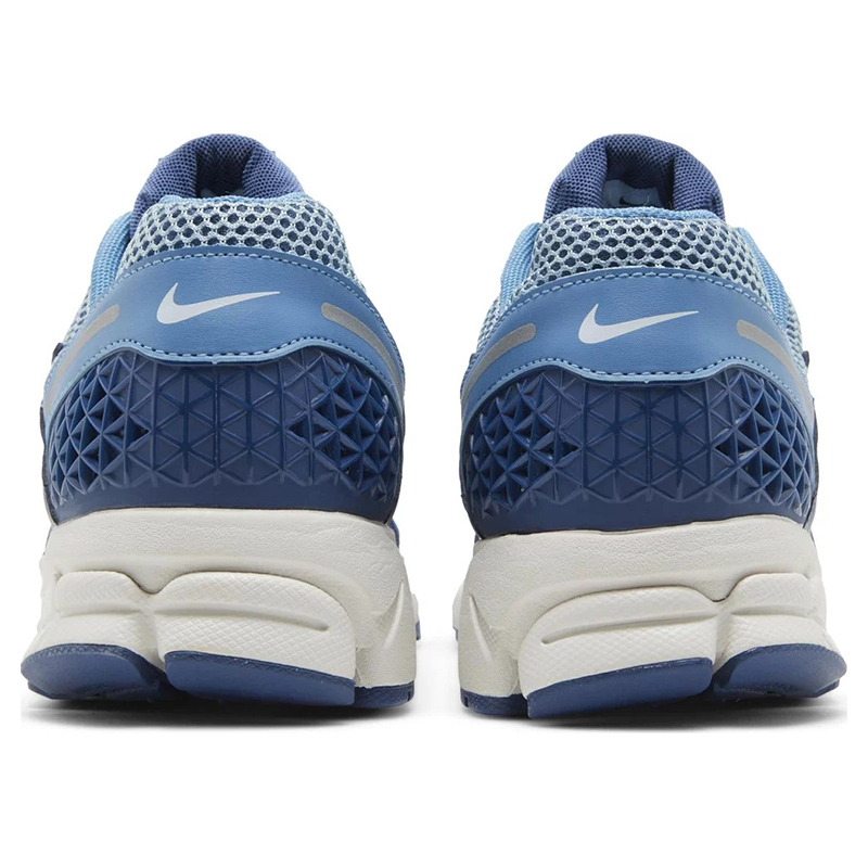 Air Zoom Vomero 5 