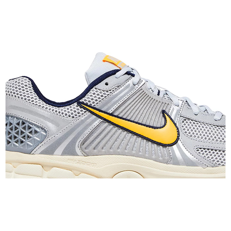 Air Zoom Vomero 5 