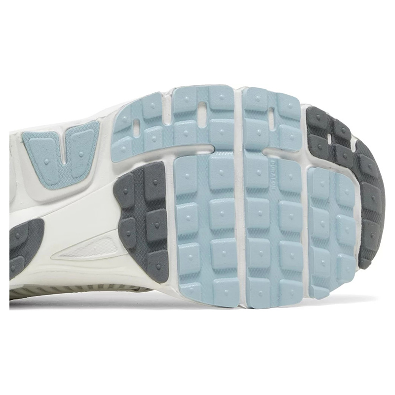 Air Zoom Vomero 5 