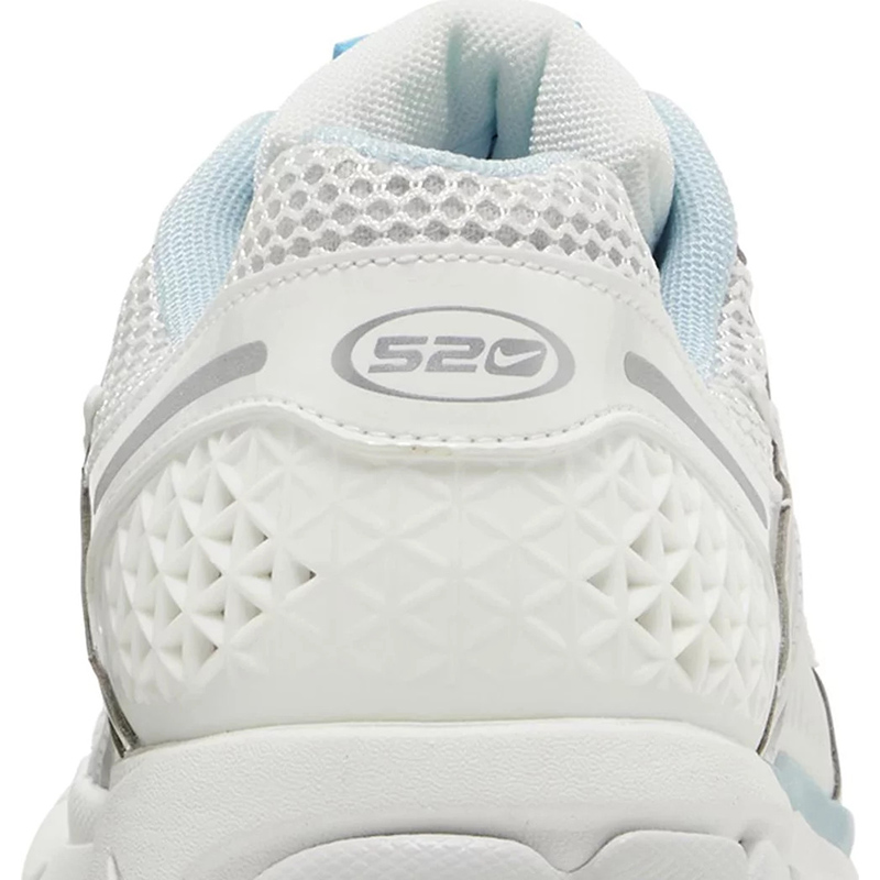 Air Zoom Vomero 5 