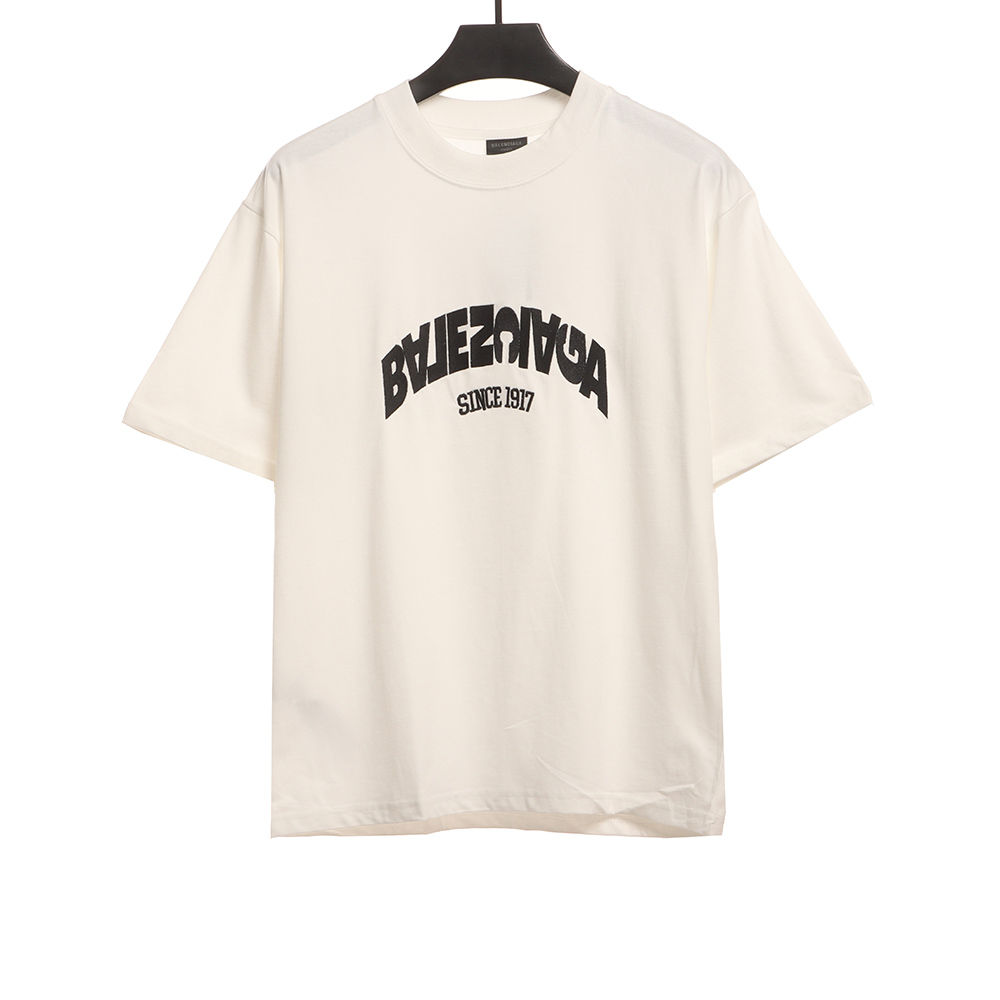 Balenciaga reverse embroidered lettering short sleeves
