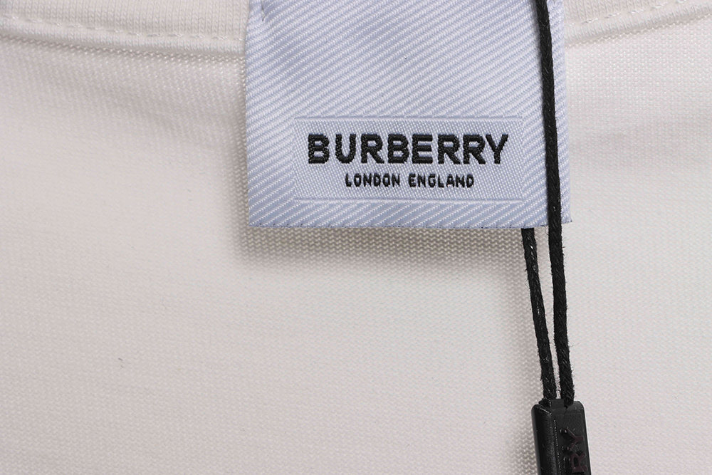 Burberry doll character print short sleeves CM1