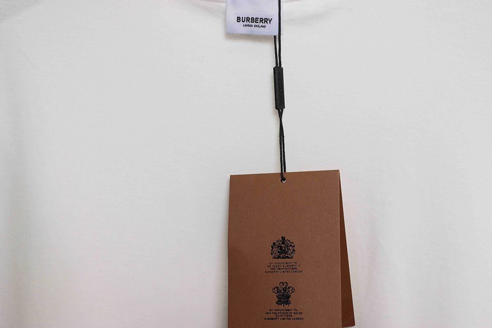 Burberry doll character print short sleeves CM1