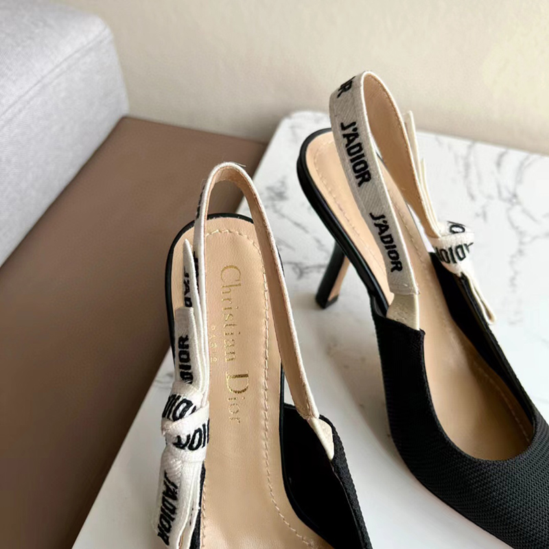 Dior J