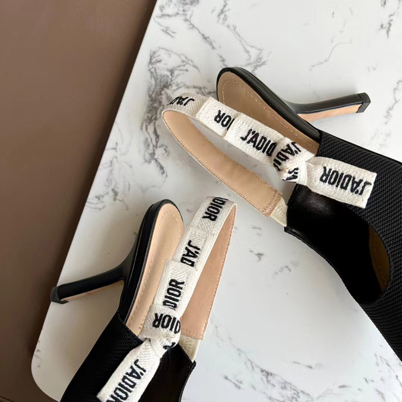 Dior J